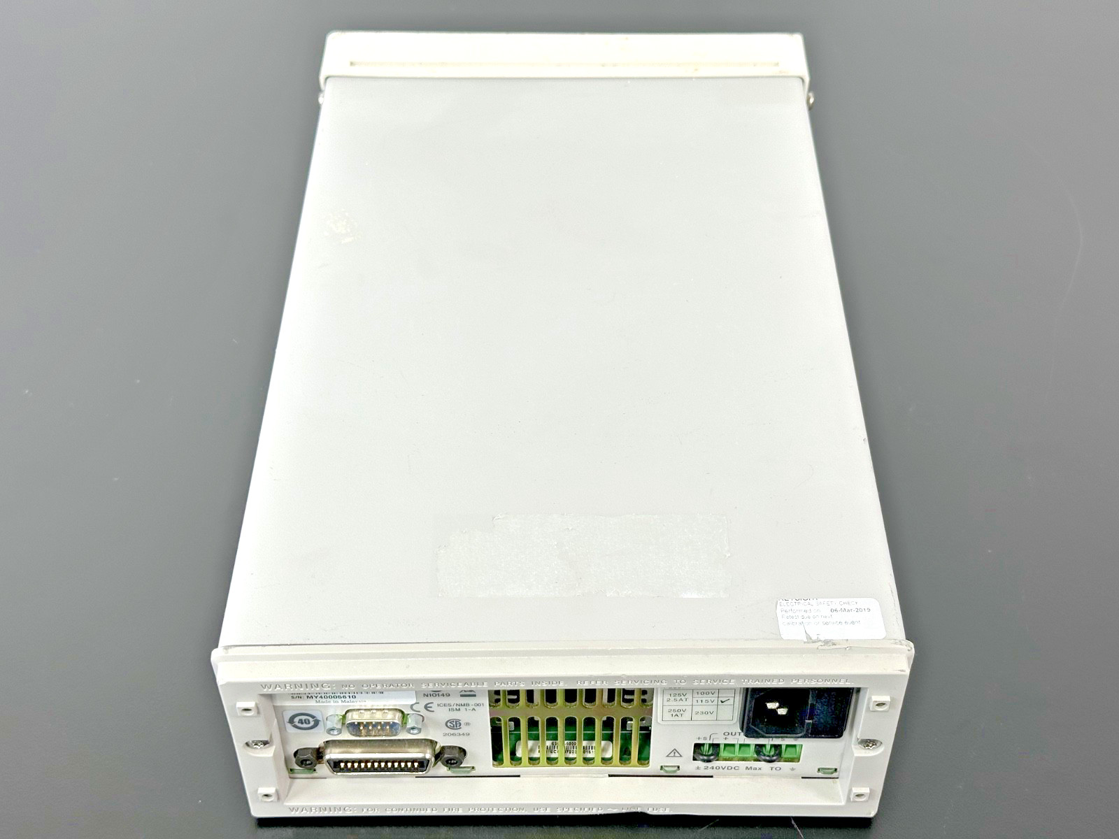 Agilent E3642A OEM DC Power Supply 8V 5A 20V 2.5A GPIB RS-232 Used Has Cracks