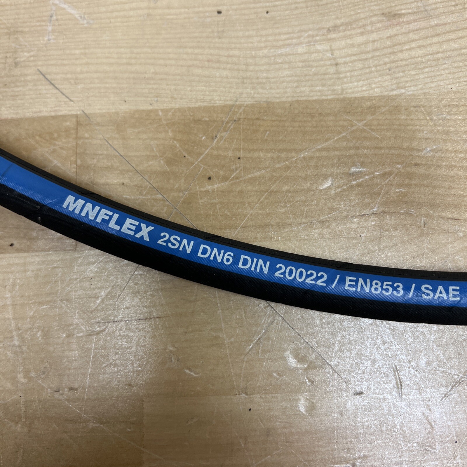 Hydraulic Hose DIN 20022 / EN853 / SAE 100 R2AT-1/4” / 5800 PSI
