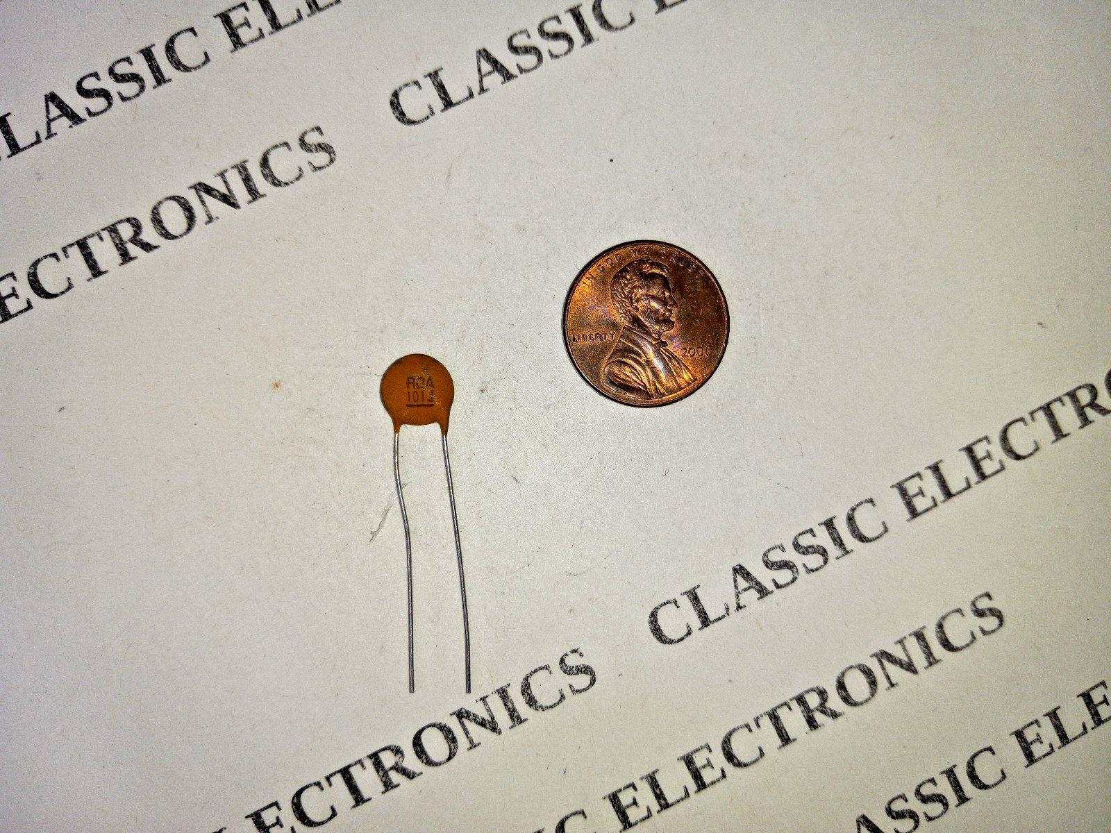 Lot of 100pF 50V DC Ceramic Disc Capacitor Radial Leads 5% Tolerance