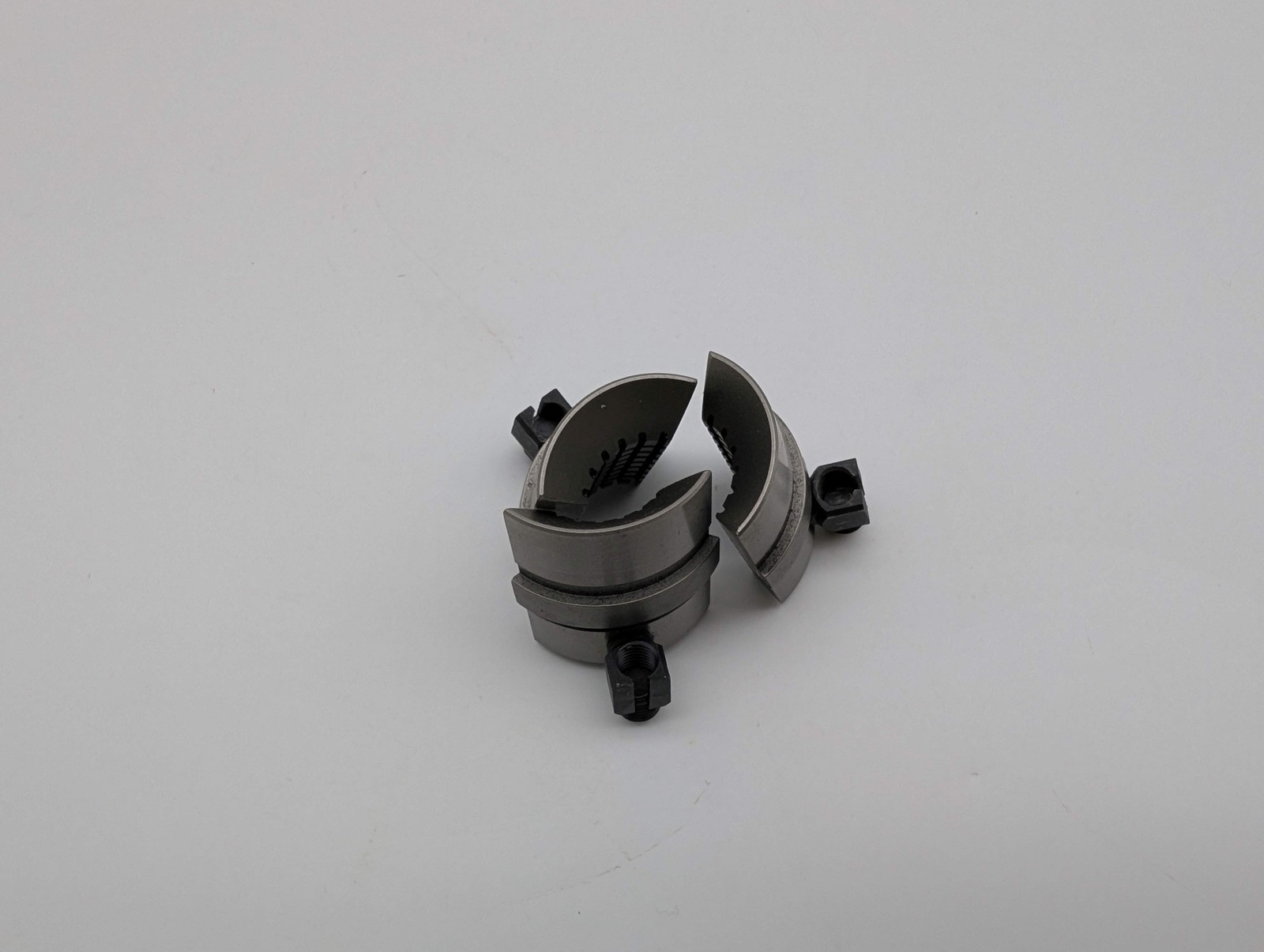Hardinge M12 27/32″ Round Serrated Collet Pads 3-Segment for M12 Collet