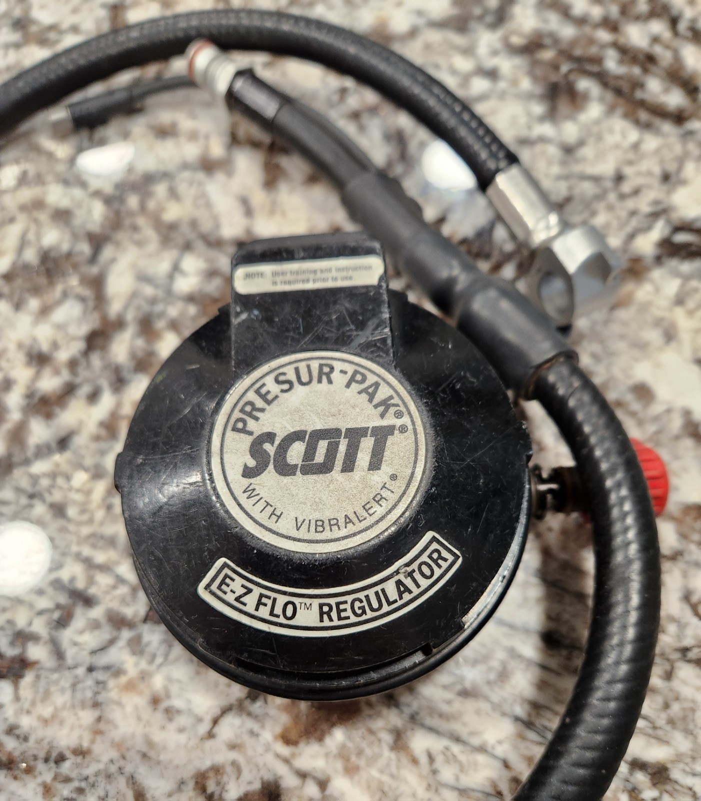 Scott Regulator Assembly PN 804370-01 HUD 36″ Attachment Hose USED UNTESTED!