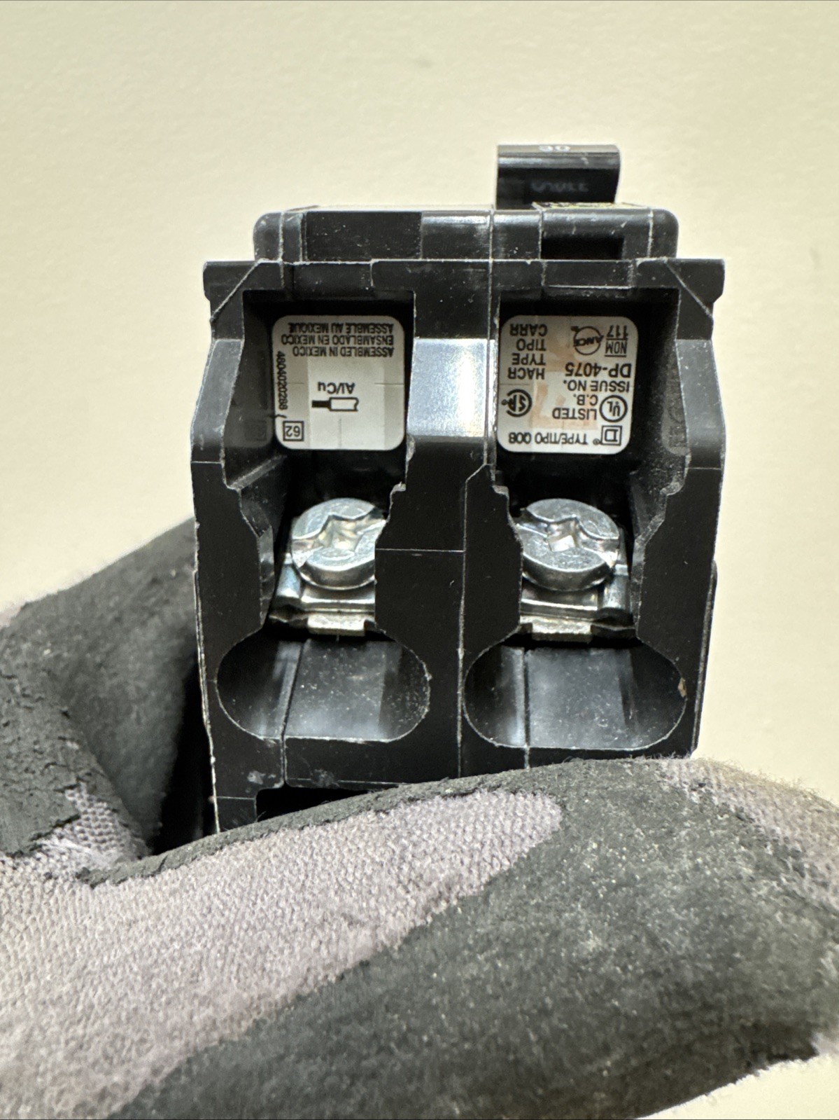 Square D QOB230 Circuit Breaker 30 Amp 2 Pole 10 AIC 120/240 Type QOB