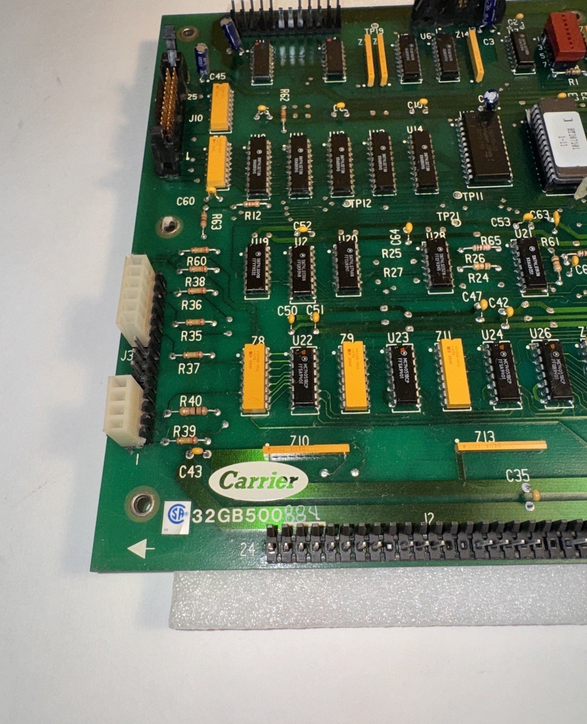 UNITED TECHNOLOGIES 32GB500884 Carrier Board