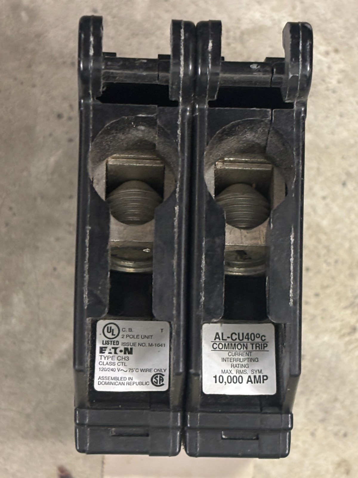 NEW OLD STOCK NO BOX EATON CH280 2POLE 80AMP 240VOLT SNAP IN BREAKER TYPE CH 3
