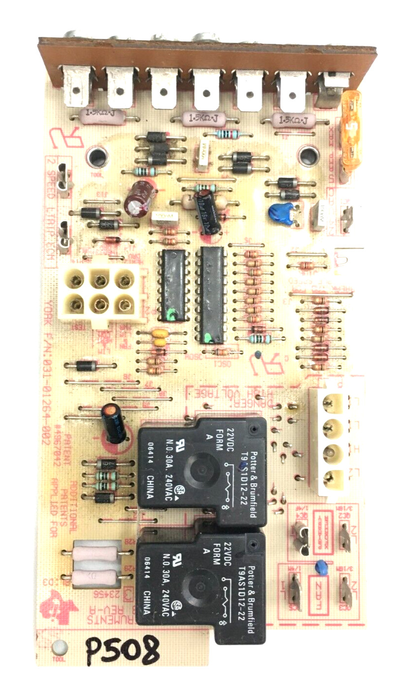 York Luxaire Coleman 031-01264-002 Furnace Control Circuit Board used #P508