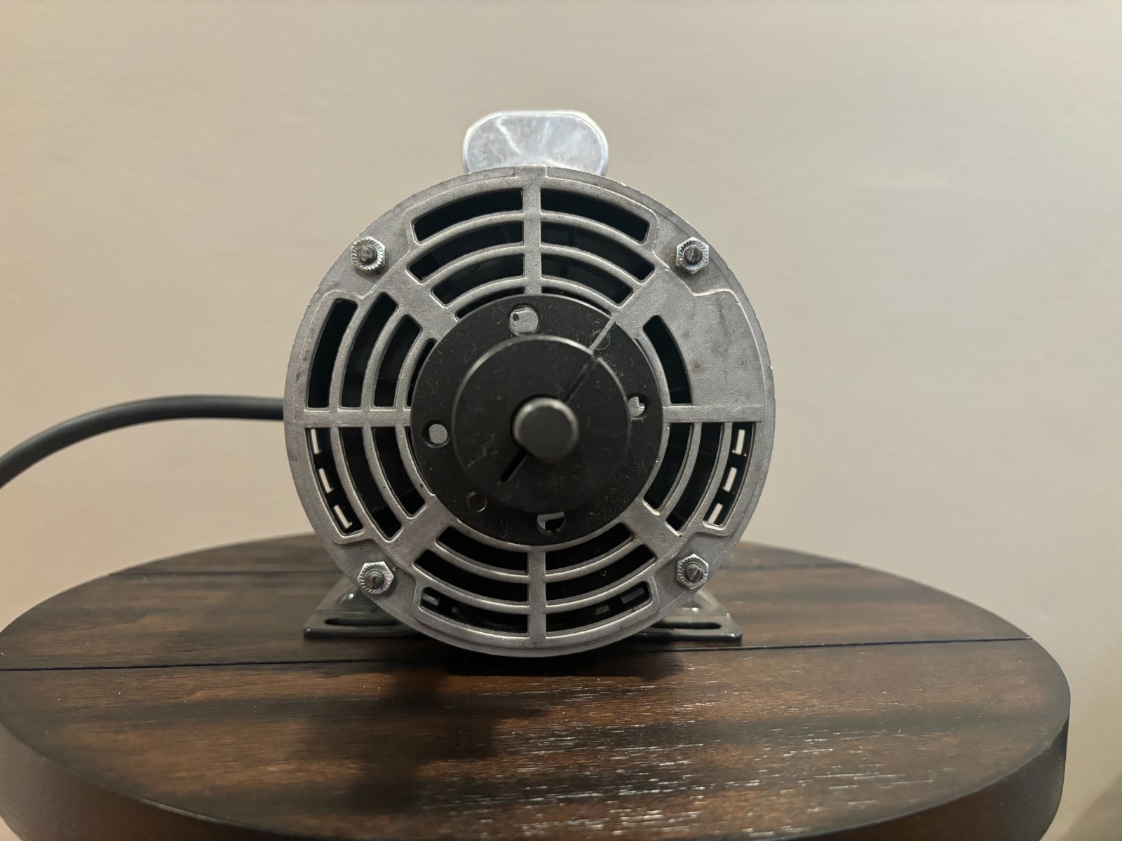 Dayton Fan Motor (Never Used, pulled out of new blower) 1/4 HP. #4YU27A