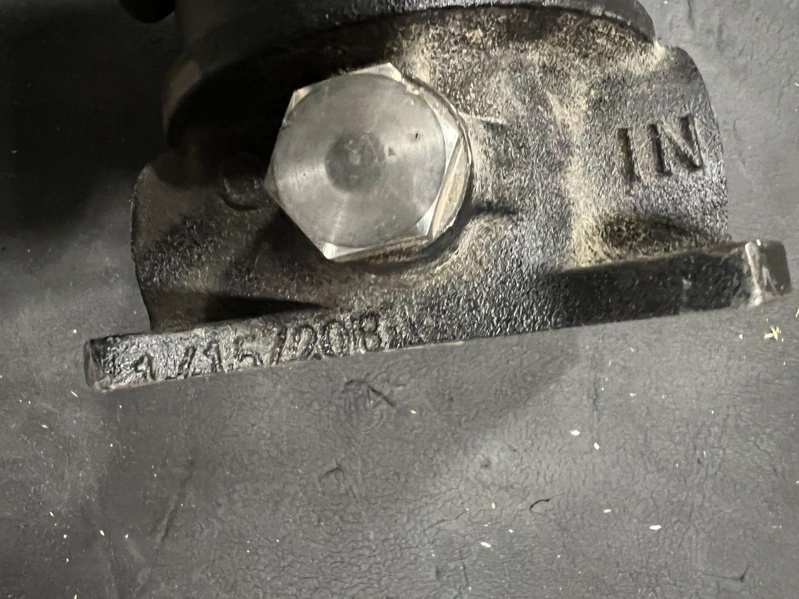 Pall Industries Hydraulic Filter Valve End to End 14.75 in, Outside Dia. 4.14 in