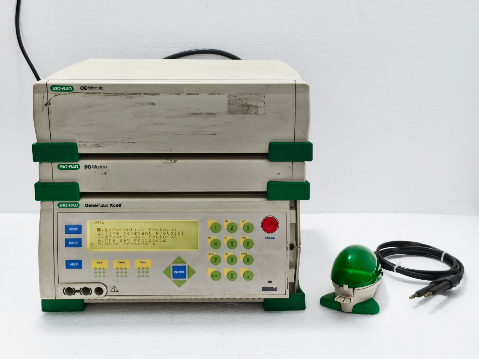 Bio-Rad GenePulser Xcell Electroporation Instrument with PC Module and CE Module