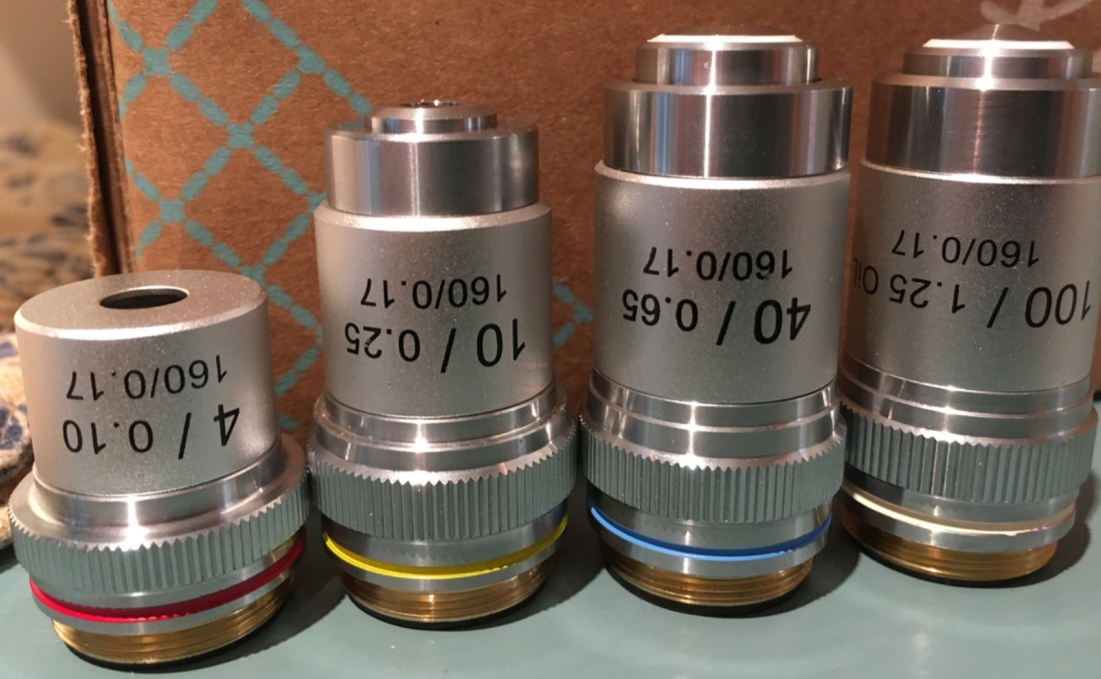 AmScope Achromatic Objectives : 4X, 10X, 40X, 100X Lot of 4 pcs – DIN std