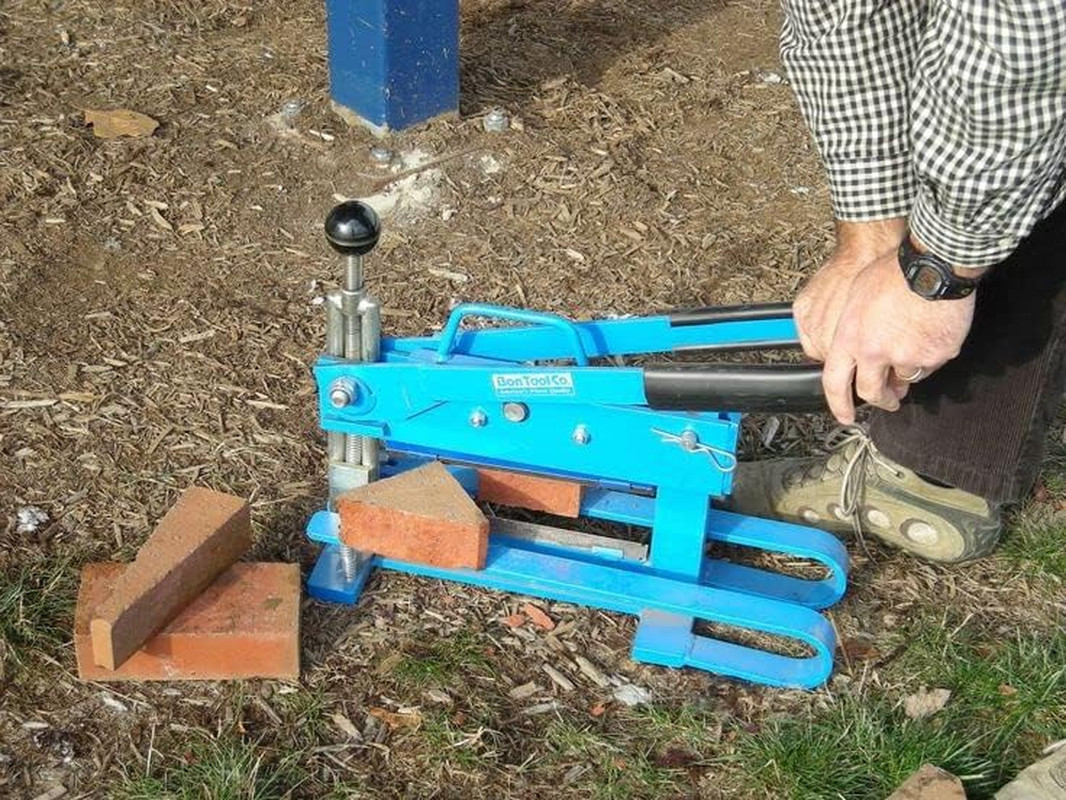 tool 11-590 PAVER & BRICK BUSTER, 10″ Wide Blade, 3-3/8″ Cutting Depth, 3 Cuttin