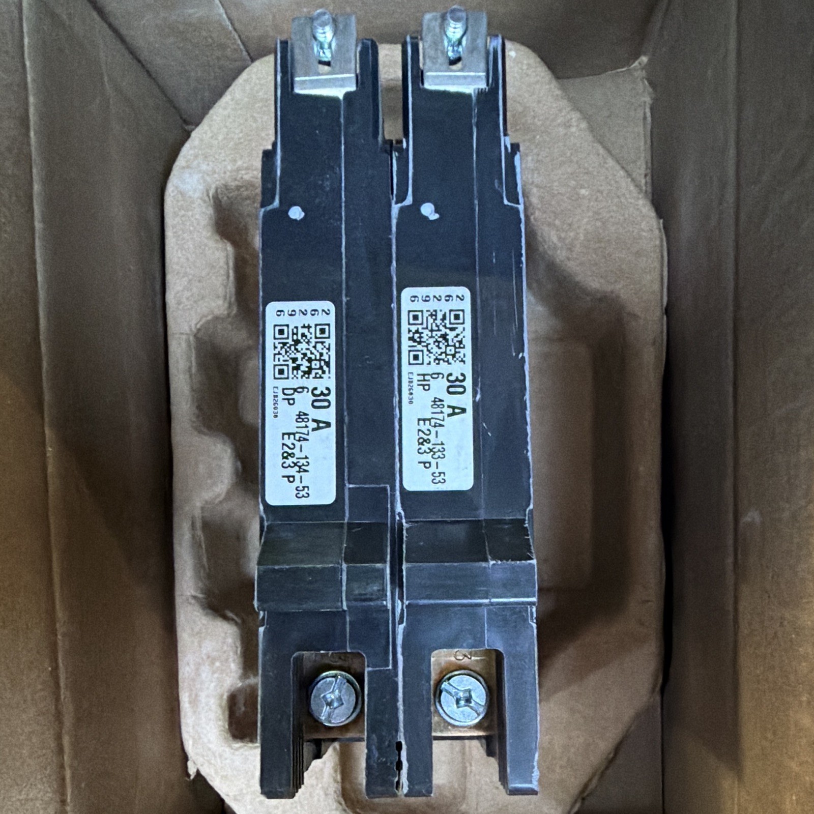 2 pcsSquare D EJB26030 Circuit Breaker 30A 2-Pole DPST 201-250VAC Trip Indicator