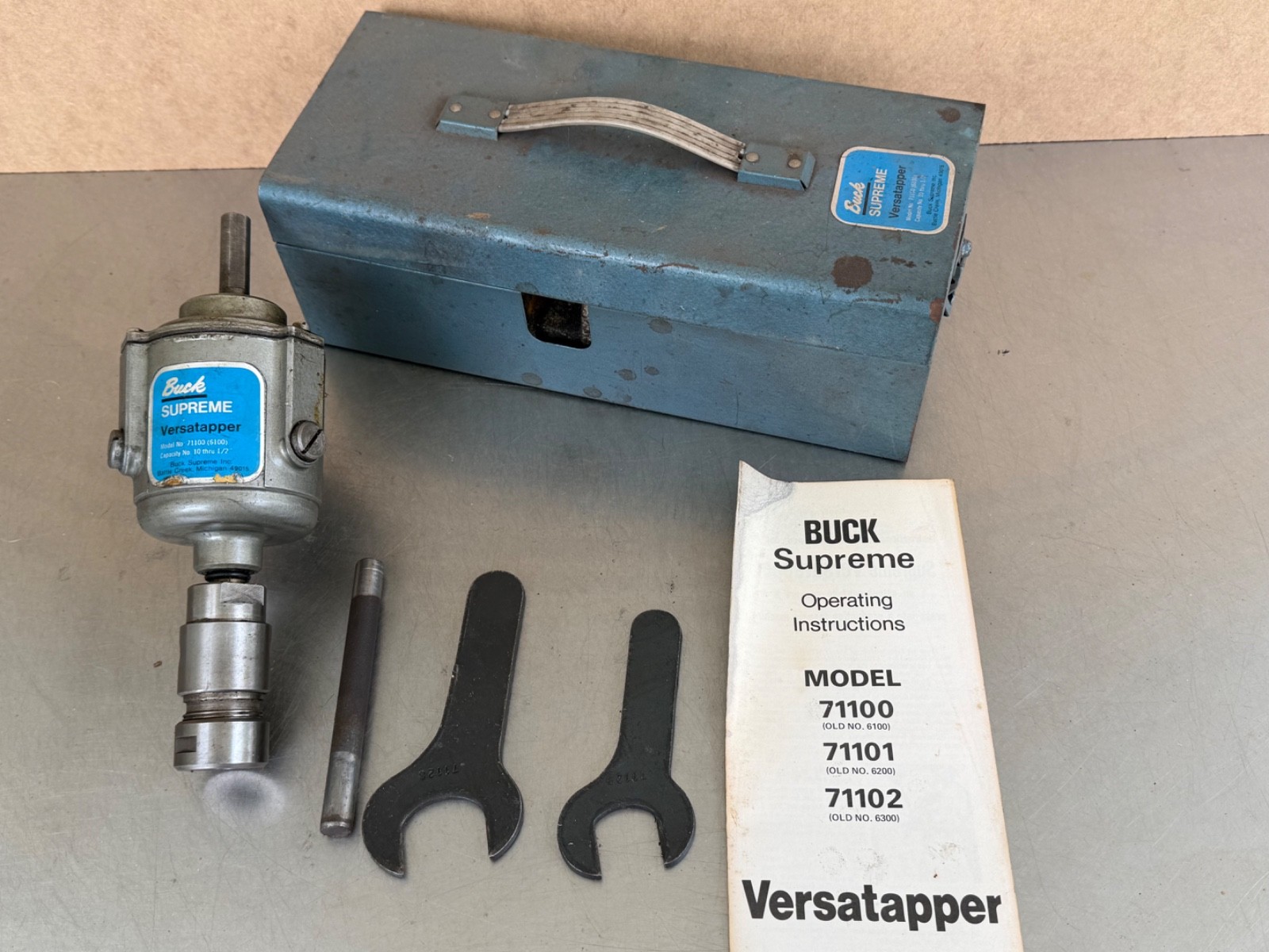 Buck Supreme Versatapper Tapping Attachment 71100 (6100) #10-1/2″ Cap G-1