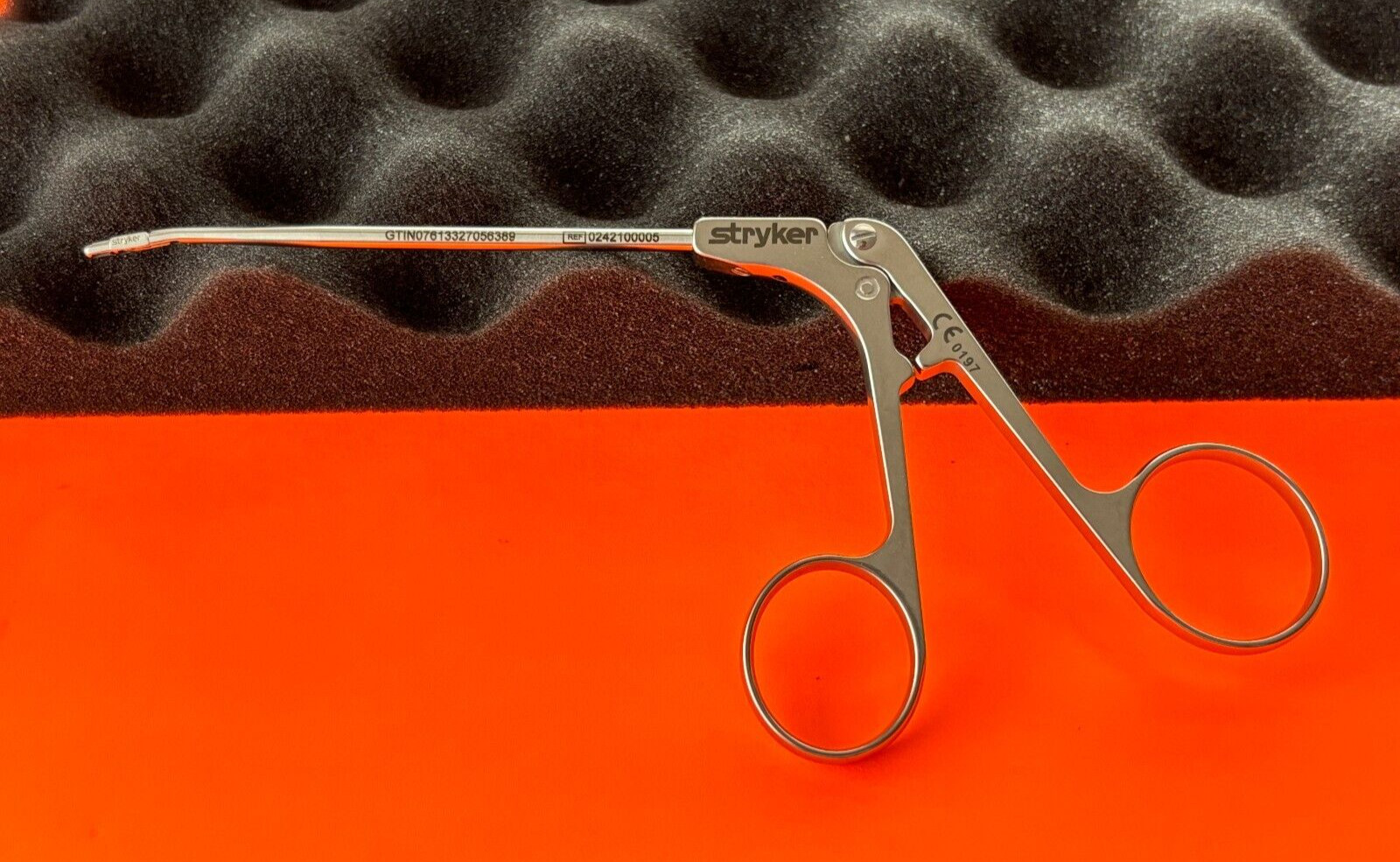 Stryker Surgical Conquest 242-100-005 Arthroscopy Punch Blunt-Nose Down 2.1 mm.