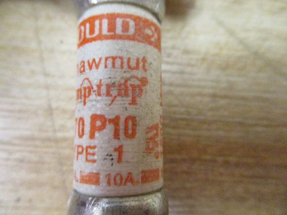 Gould/Shawmut A70P10 Amp-Trap Fuse Tested (Pack of 3)