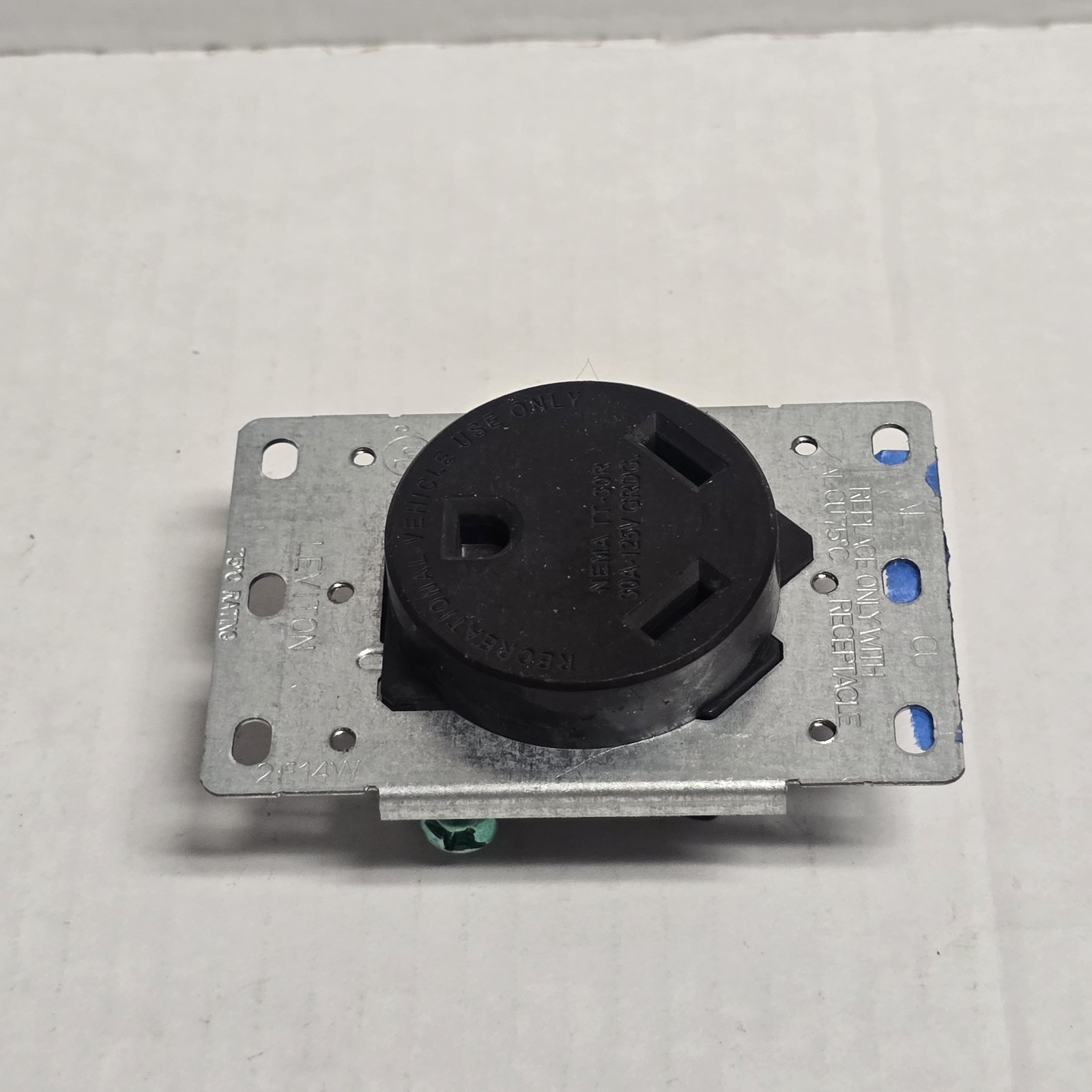 Leviton 30 amps 125 volt Black Outlet TT-30R 7313 Power Receptacle Flush Mount