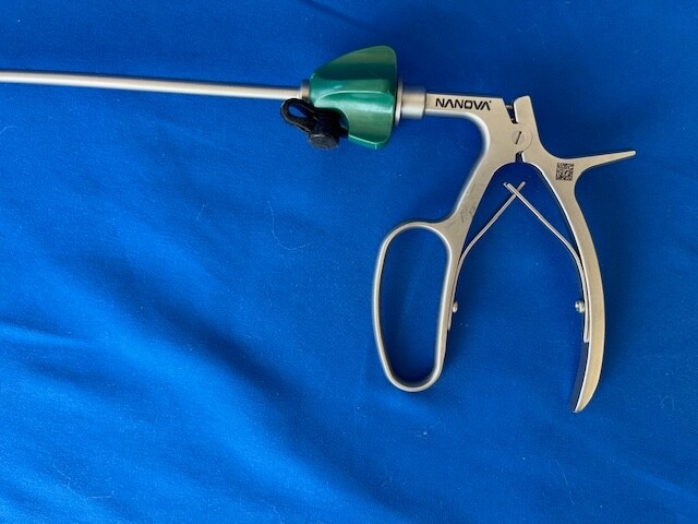 Nanova Teleflex Weck Hemolock Clip Applier Lap 1162-ML 5mm Medium-Large new