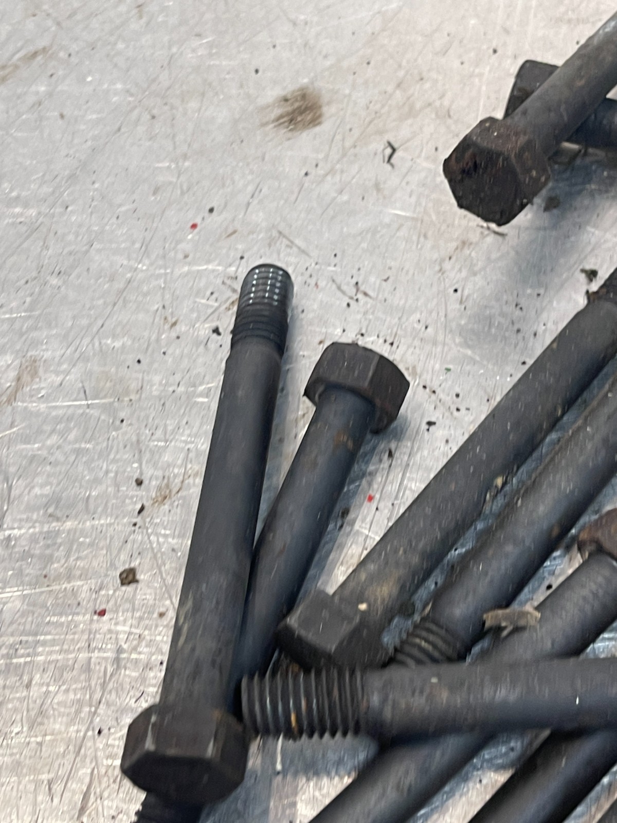 1955 Ford 640 Tractor Cylinder Head Bolts 600
