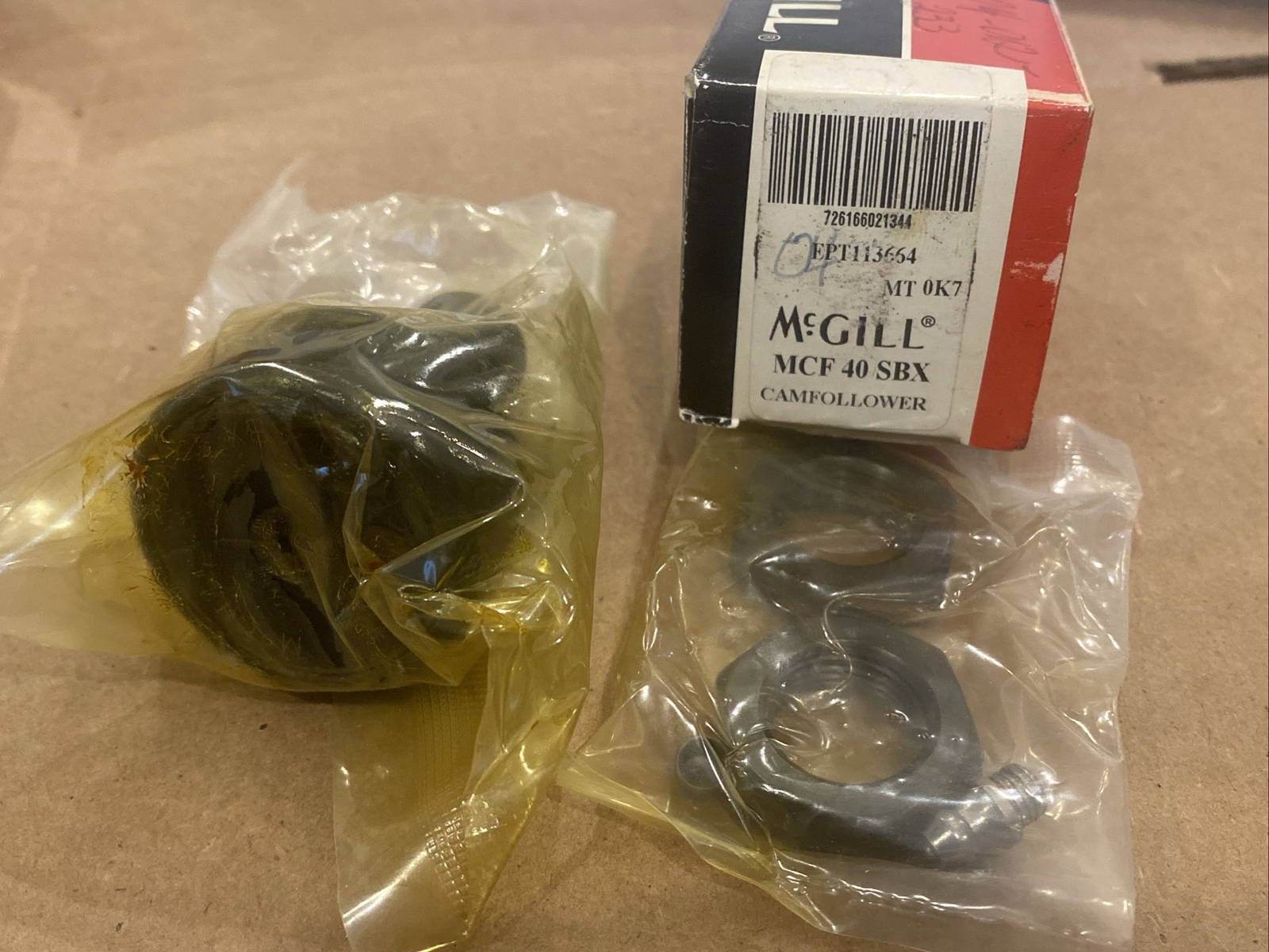NEW McGill MCF 40 SBX Cam Follower 18.00 x 40.00 x 20.00 mm MCF40SBX FAST SHIP