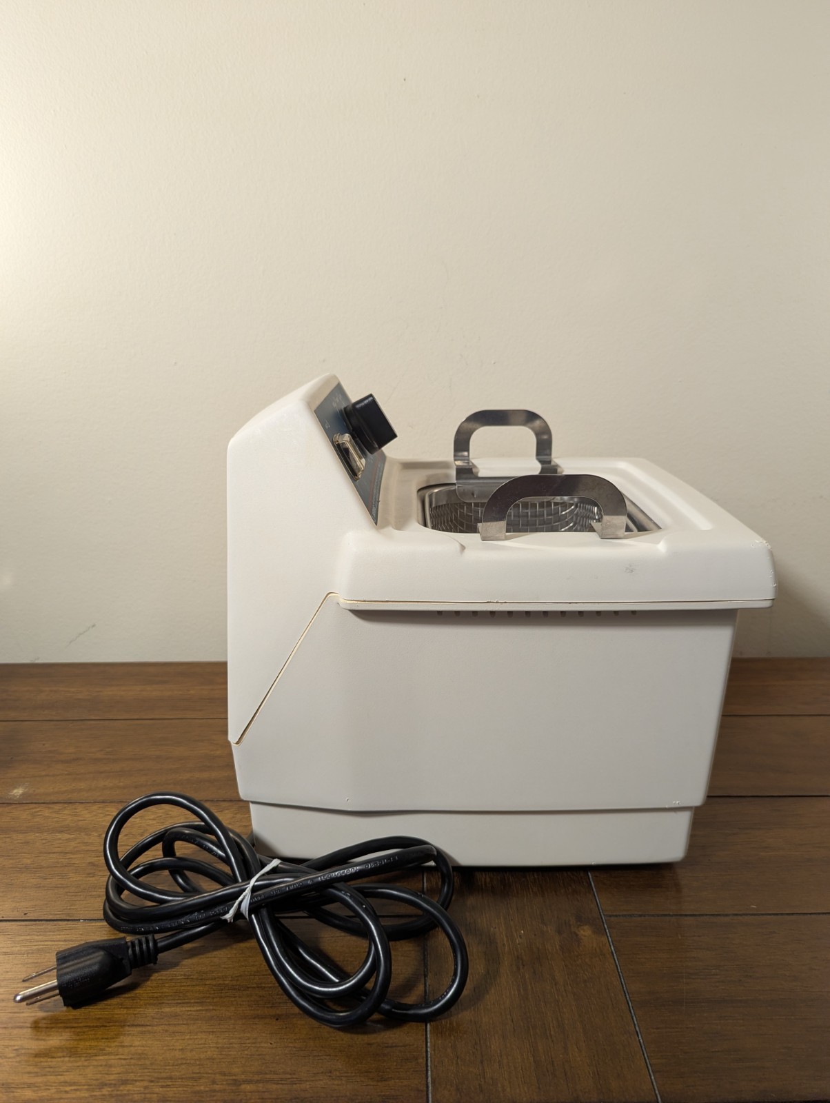 Branson 1510 Ultrasonic Cleaner Benchtop Laboratory Instrument 0.5 Gallon No Lid