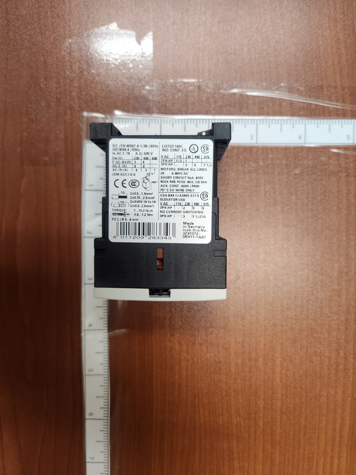 Siemens 3RT1516-1BB40 Contactor, 4 Pole, 24VDC Coil, 2NO/ 2NC, 4 kW – New