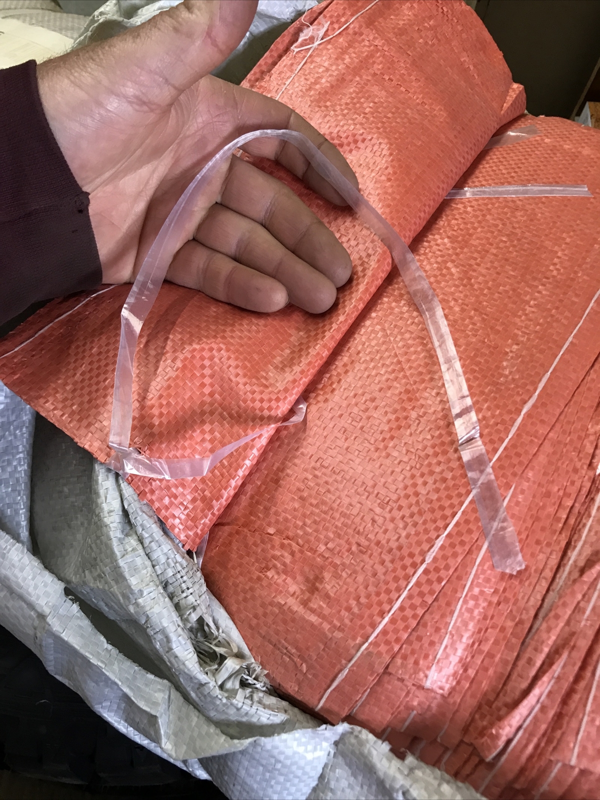QTY: 1000 Sandbags Bulk Emergency Flood Barriers Sand bag Poly Bag TIE STRINGS