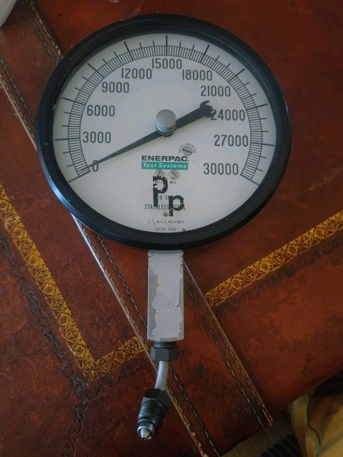 ENERPAC Test Systems Model 31-302 30,000PSI 316Stainless Pressure Gauge