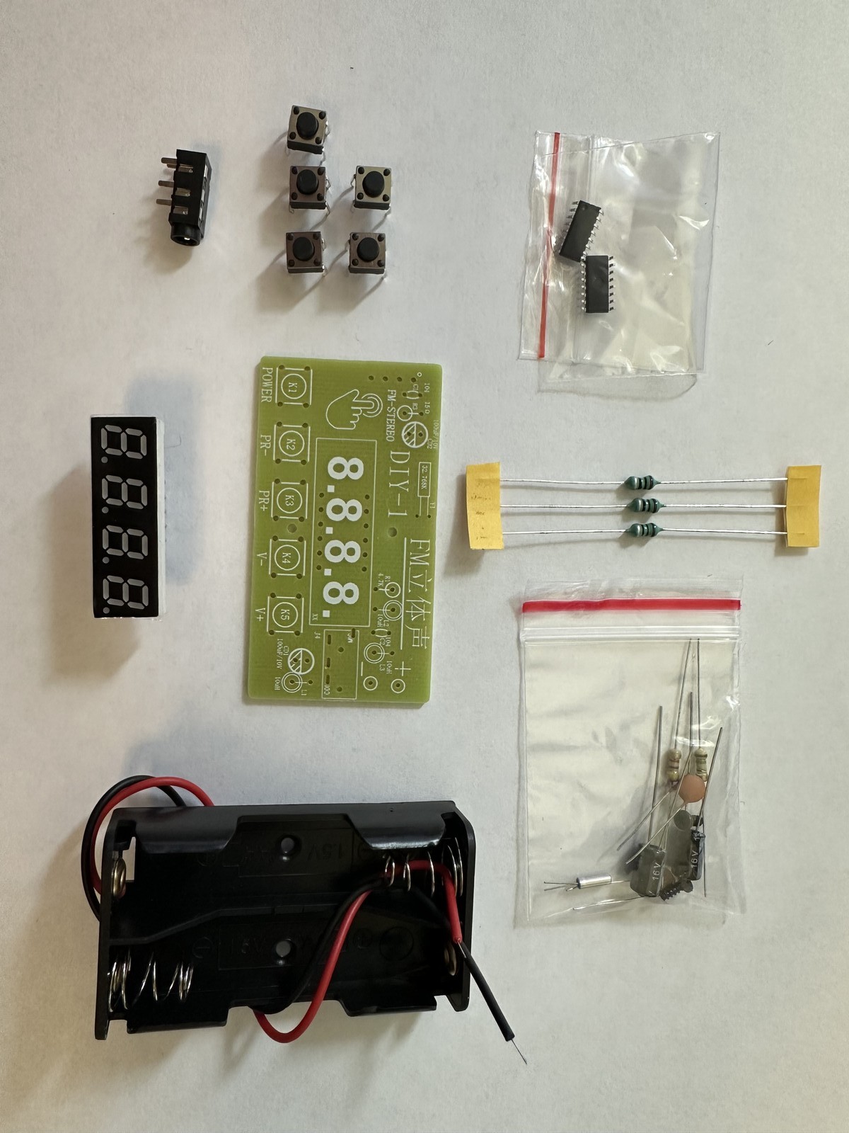 DIY Kit AM/FM Radio Receiver Module Kit Wireless Stereo 87-108MHz Electronic LED