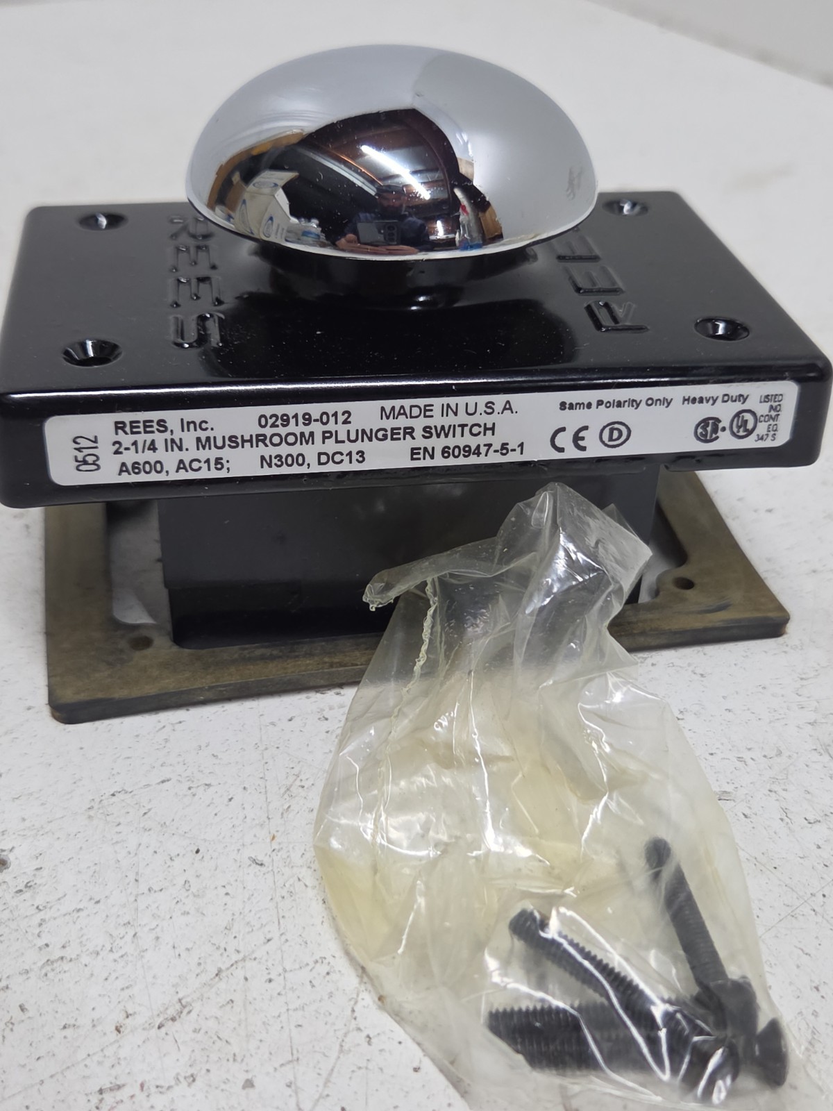 Rees Control Unit 02919-012, 2.25 inch Metal Mushroom Plunger **NOS**