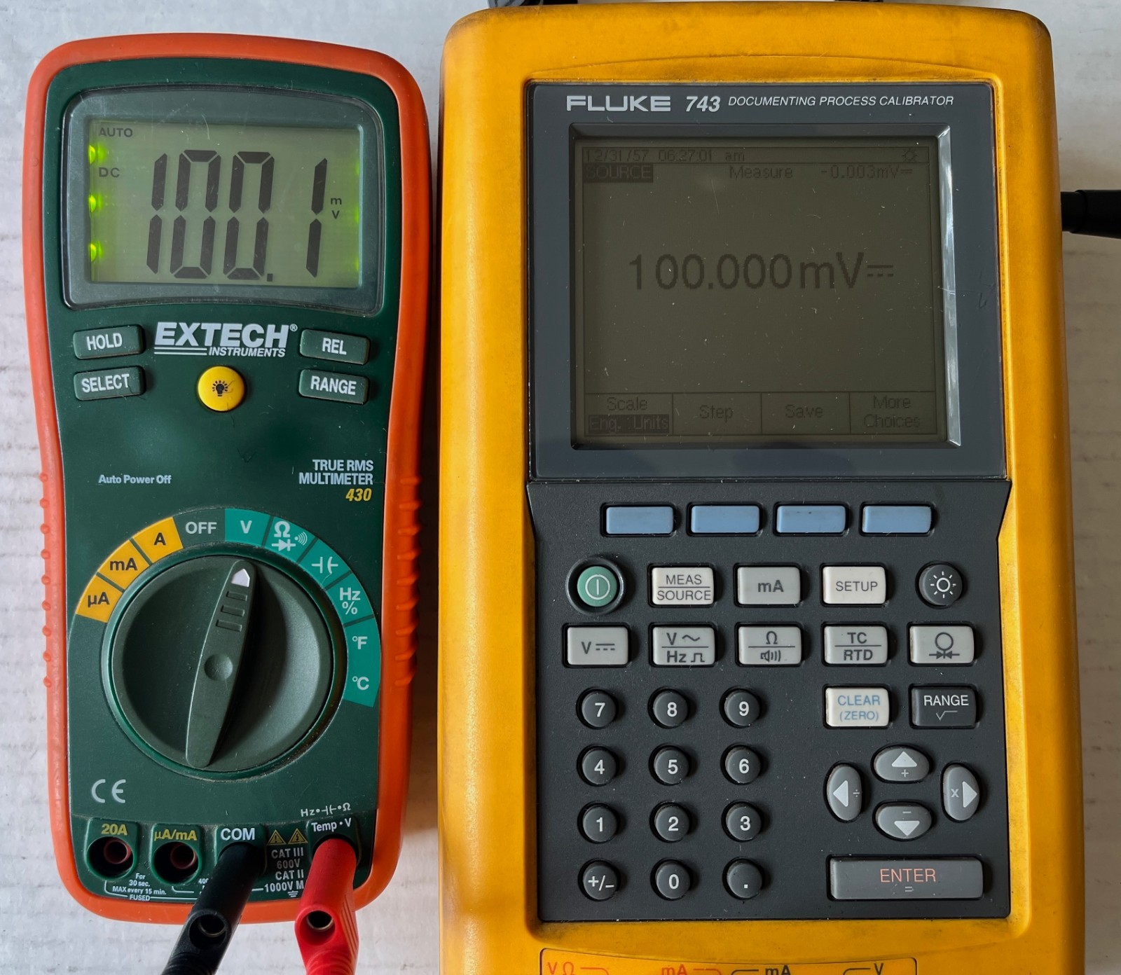 Extech 430 True RMS Digital Multimeter w/TL809 Test Lead Set in 2 Soft Cases