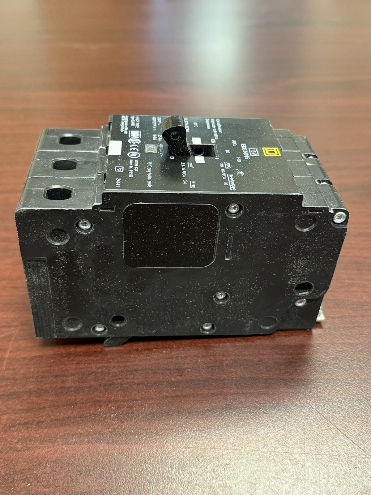 EDB34035 EDB Square D 3 Pole 35 Amps 120/277Volt Bolt-On NEW IN BOX