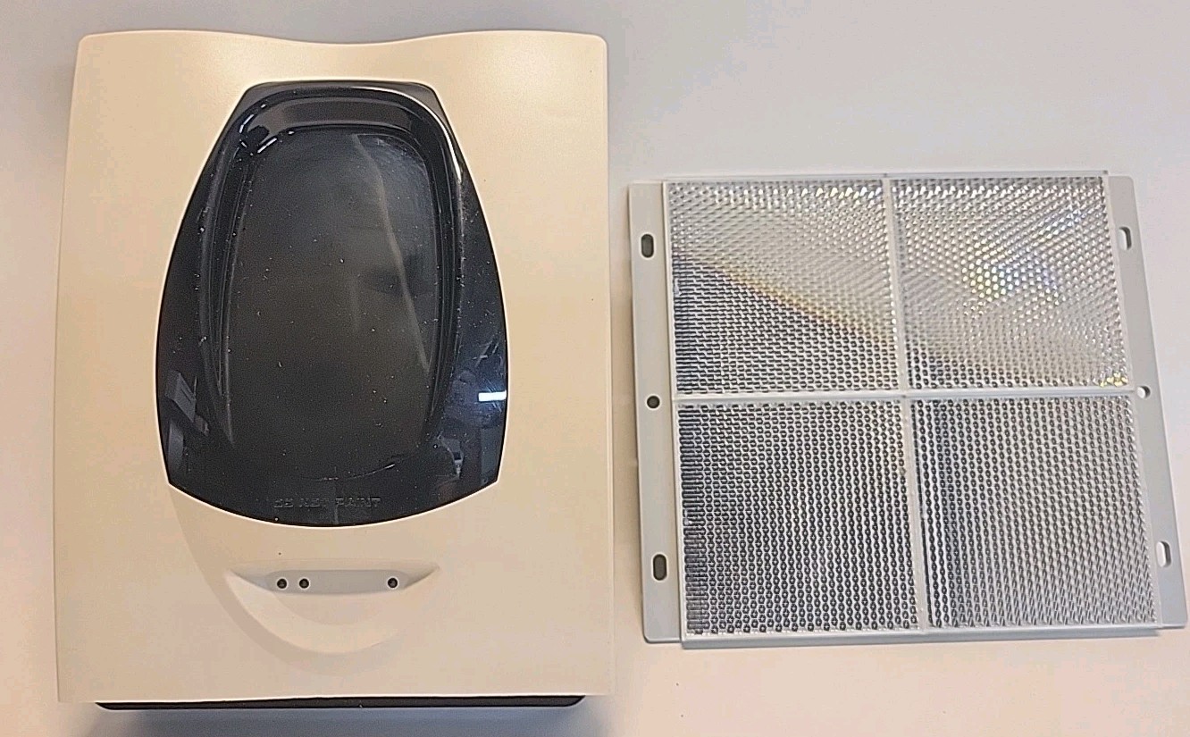 SYSTEM SENSOR FSB-200S SINGLE ENDED REFLECTED TYPE PROJECTED BEAM SMOKE DETECTOR