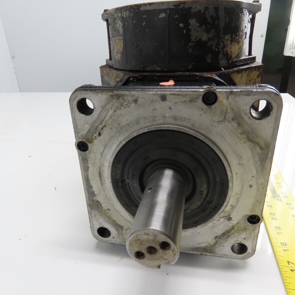 GE Fanuc A06B-015-B075#7008 7.3KW AC Servo Motor 3Ph 184V W/ Fan Parts/Repair