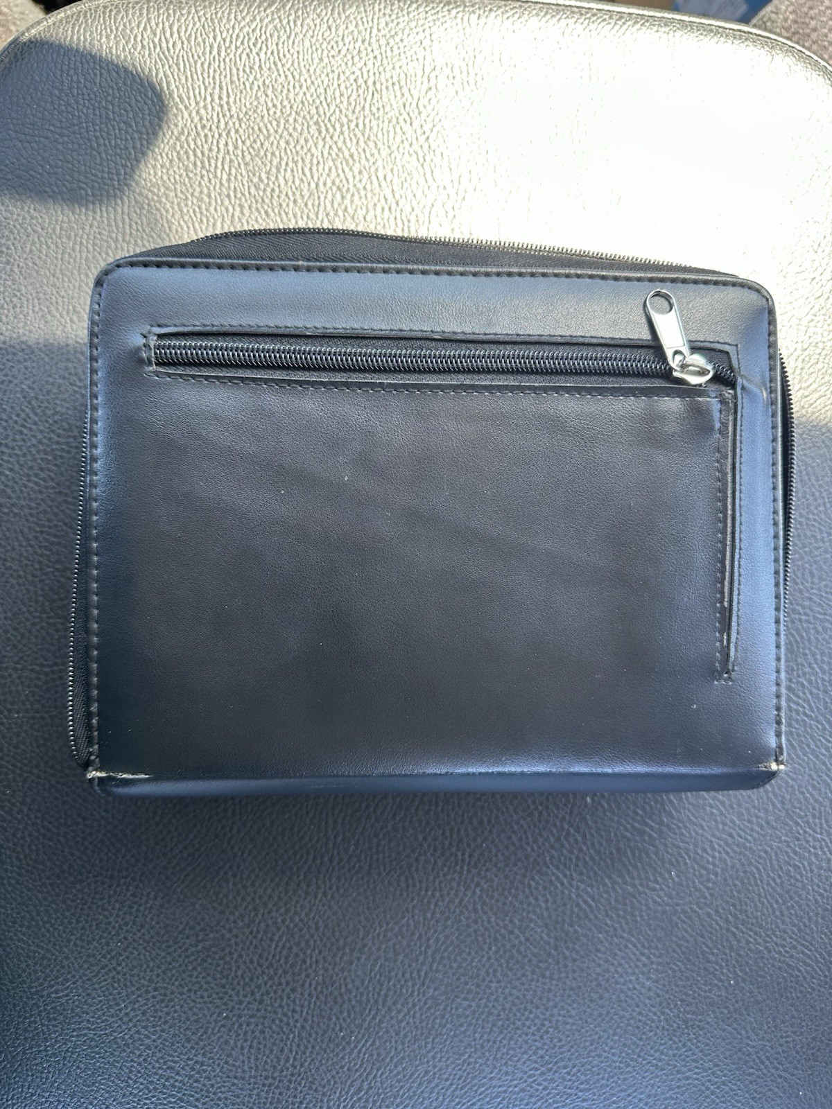 3-Ring Daily Use Black Portable Binder Organizer 8’L 7’W 1.5’H