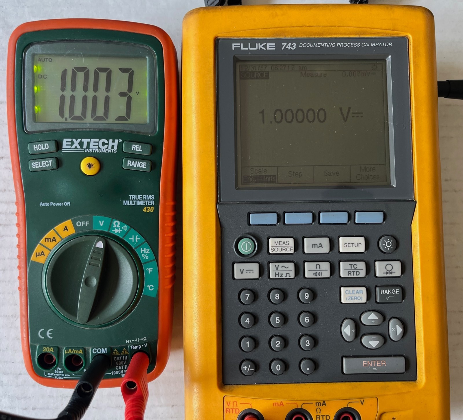 Extech 430 True RMS Digital Multimeter w/TL809 Test Lead Set in 2 Soft Cases