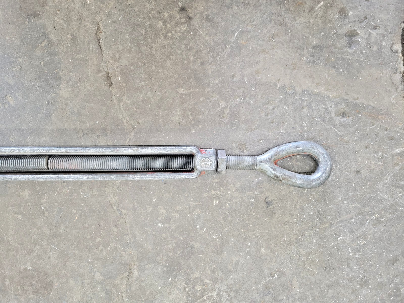 TURNBUCKLE EYE TO EYE THREAD LENGTH 14″ THREAD SIZE 1″-8 38″ X 56″ STEEL 1″ DIA
