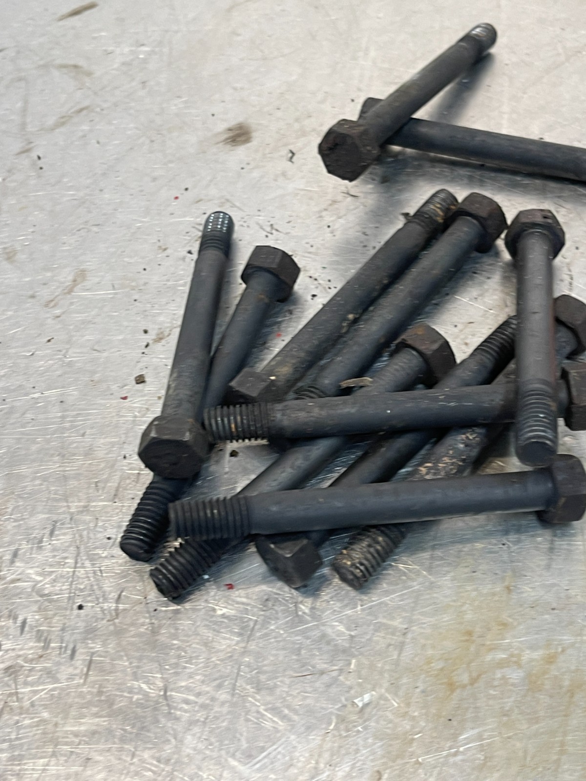 1955 Ford 640 Tractor Cylinder Head Bolts 600