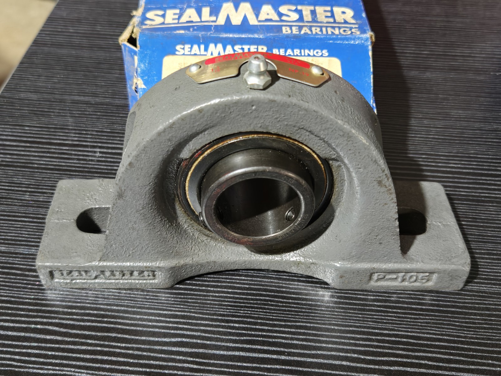 Sealmaster NP-19 Pillow Block Bearing 1-3/16″ Bore USA Made 7001831