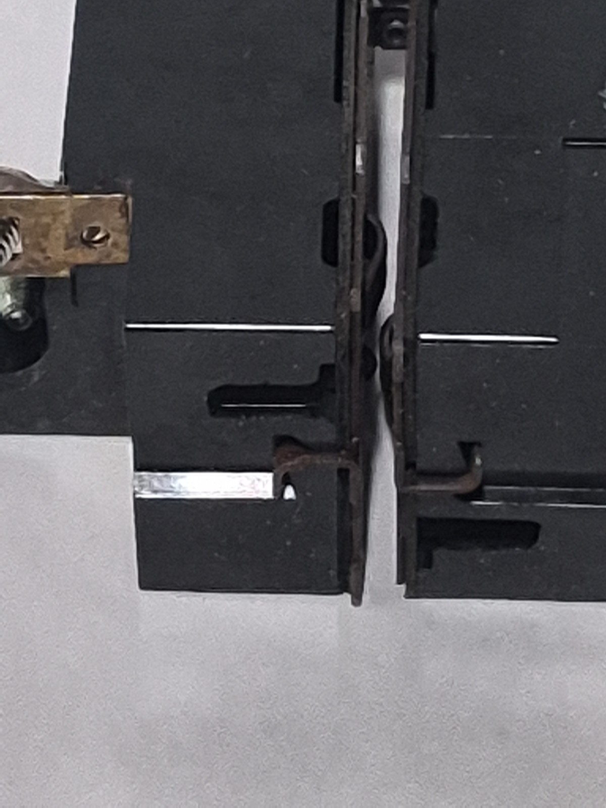 Siemens ITE P220 2P 20A 120/240VAC Bolt-On Pushmatic Circuit Breaker 10kA