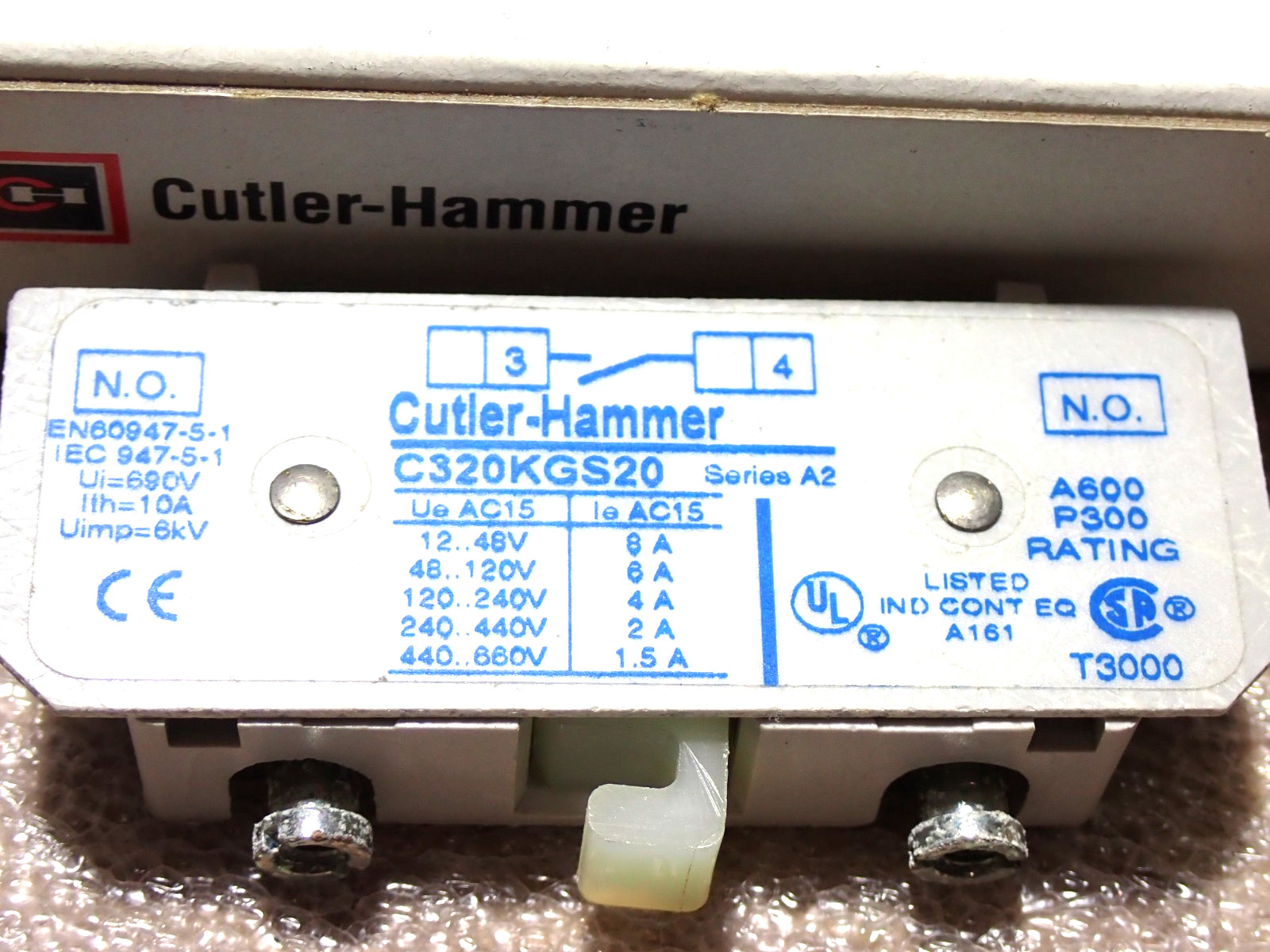 Cutler Hammer C320KGS20 SER A2 AUX CONTACTS NEW