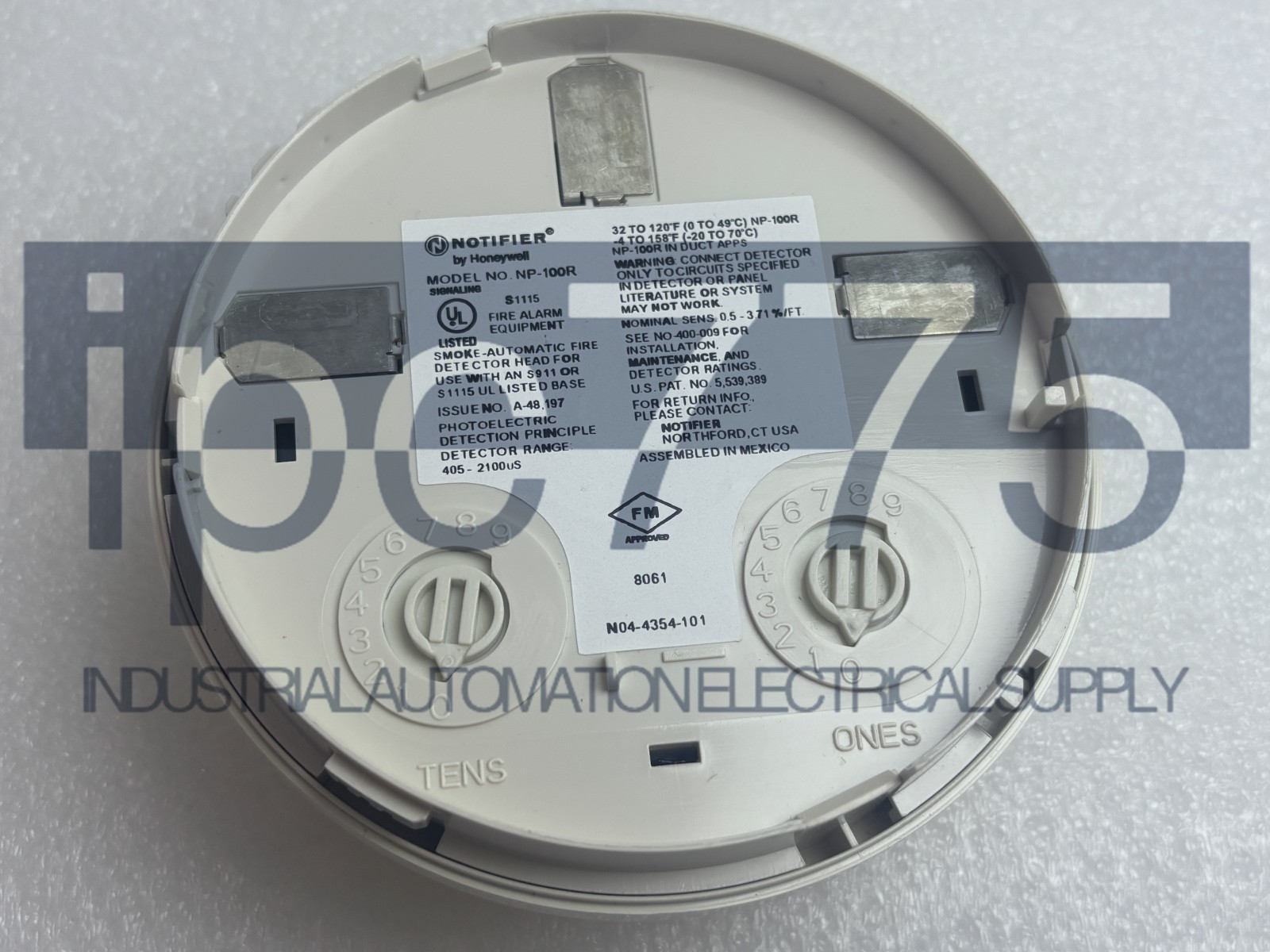 NOTIFIER NP-100R SMOKE DETECTOR REMOTE TEST CAPABLE NP 100R NEW