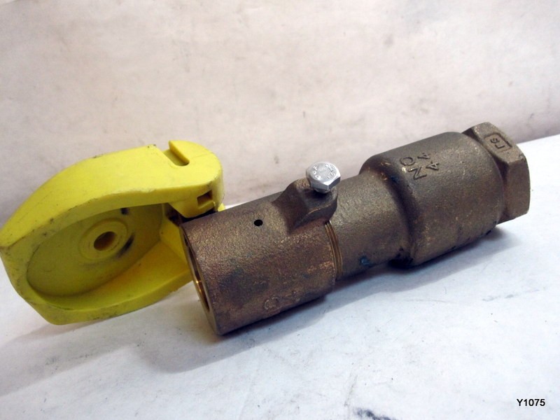 44RC – 1 in. Quick Coupling Valve with 2-Piece Body