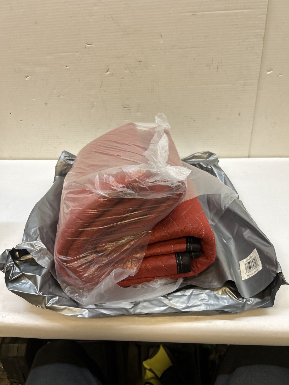 Stalwart 75-MOV1007 7.1 oz Furniture & Appliance Moving Blanket; Red