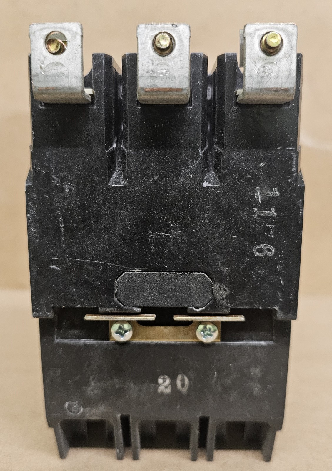 General Electric Ge TEY320 Circuit Breaker 20a Amp 3p 480/277V
