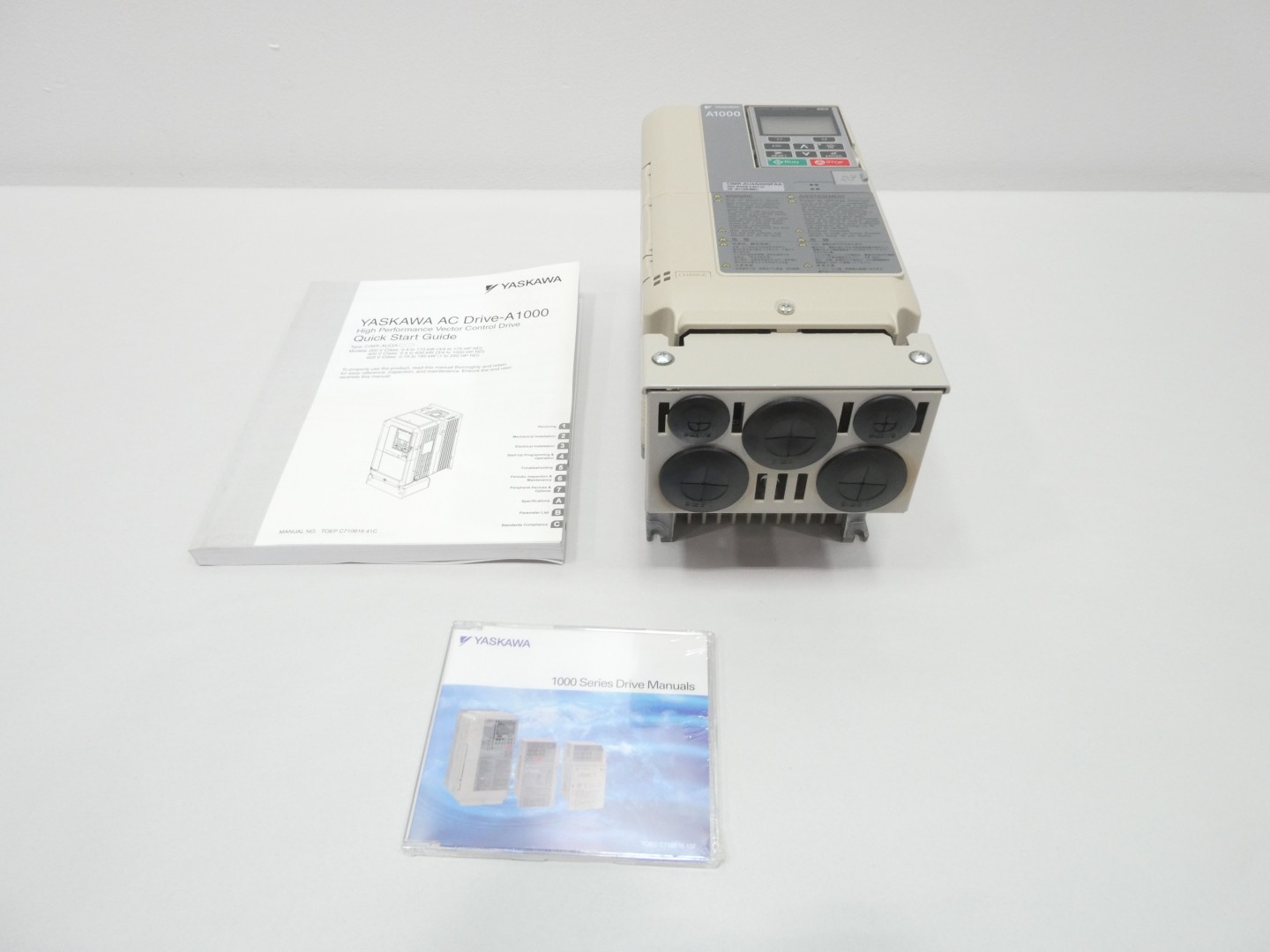 Yaskawa CIMR-AU4A0009FAA Ac Vfd Drive 0-480v-ac 0-400hz 380-480v-ac