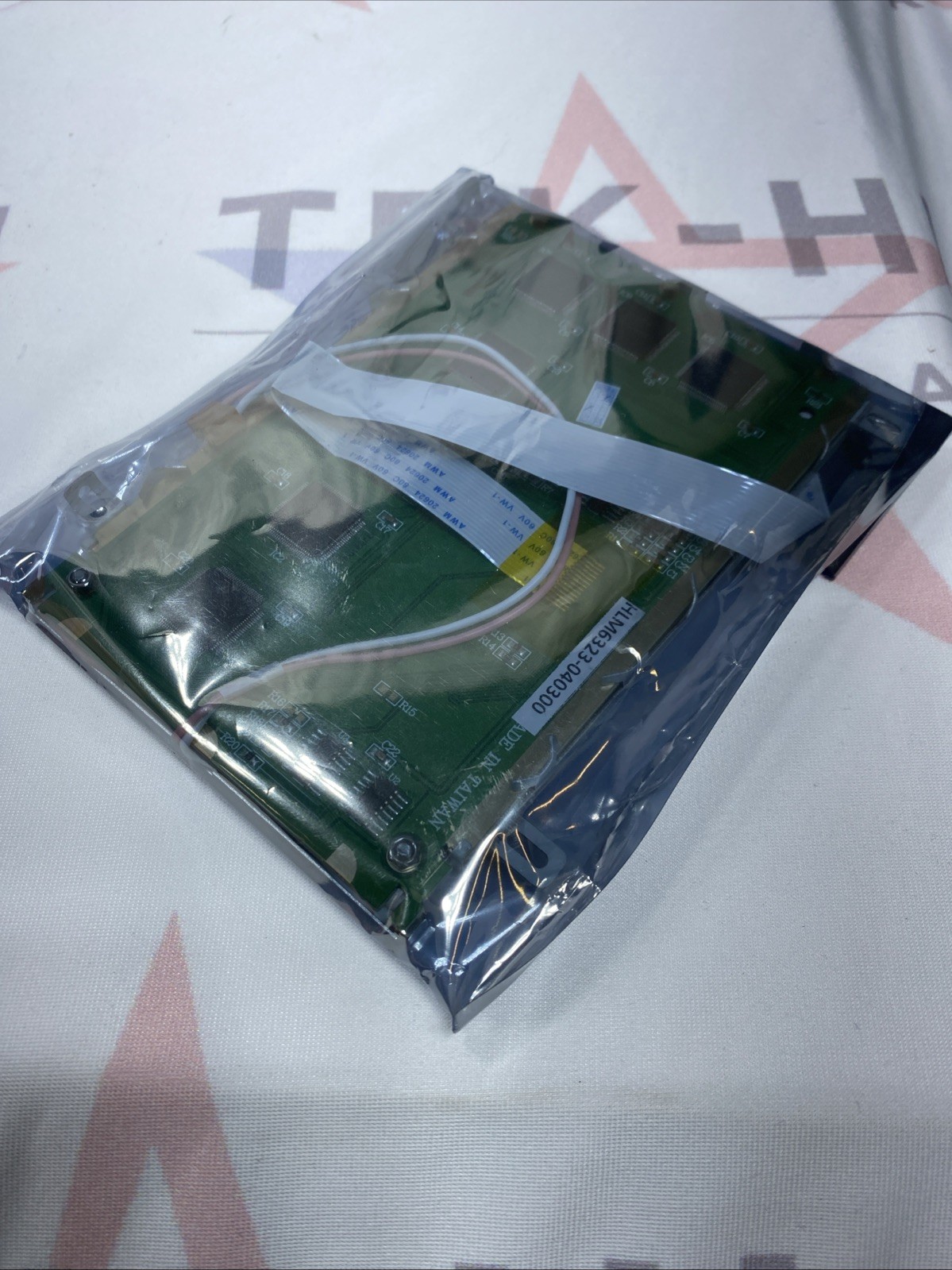 NEW Hosiden HLM6323-040300 LCD Overnight Shipping Available