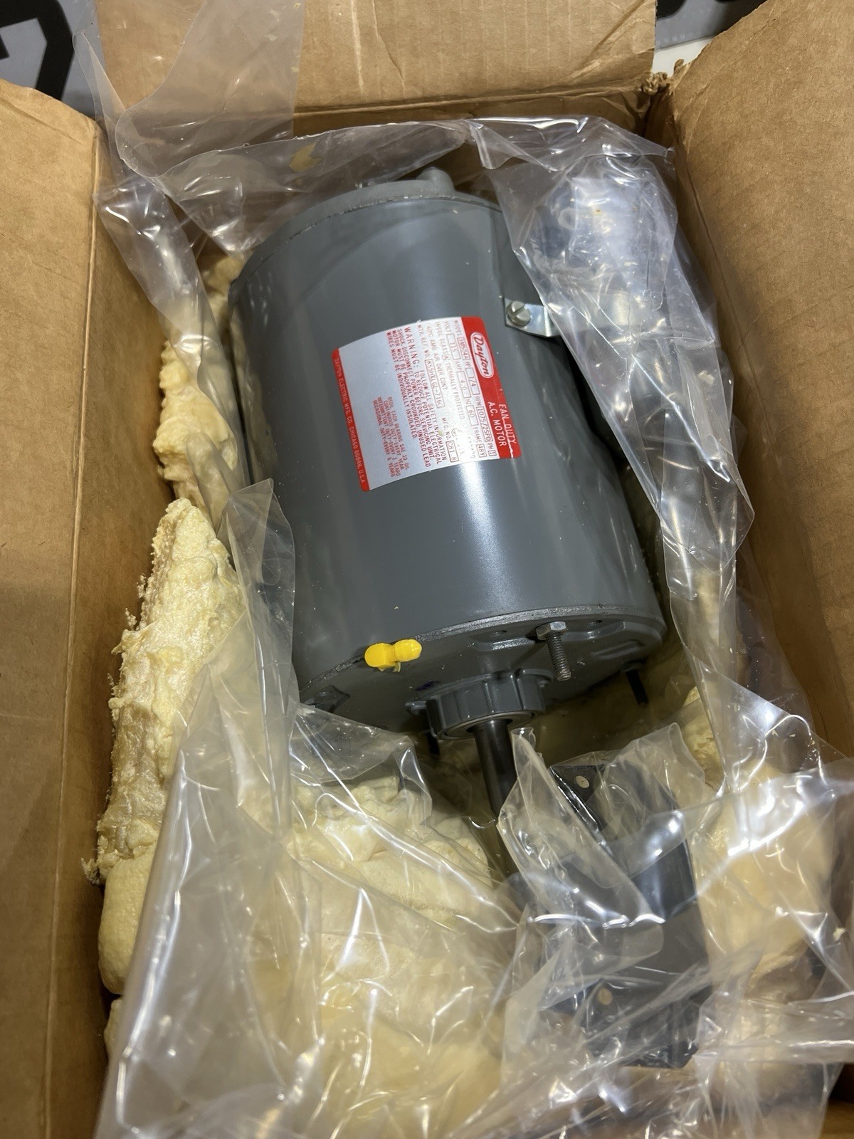 *NEW* Dayton 1/4hp Yoke Mount pedestal/ post mount Fan Motor Model 3M504