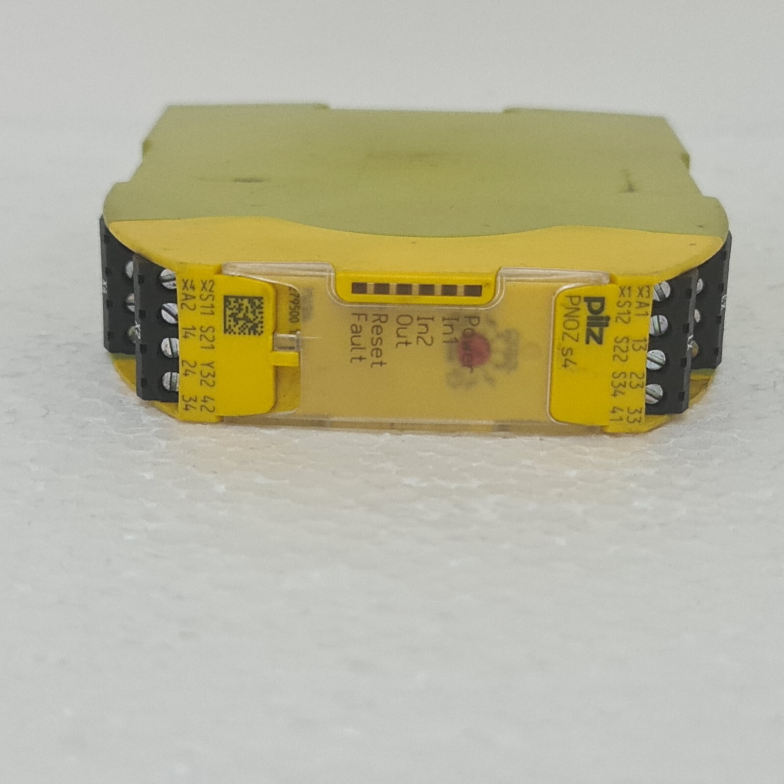 PILZ PNOZ S4 24VDC 3N/O 1N/C SAFETY RELAY Ident. no.: 750104