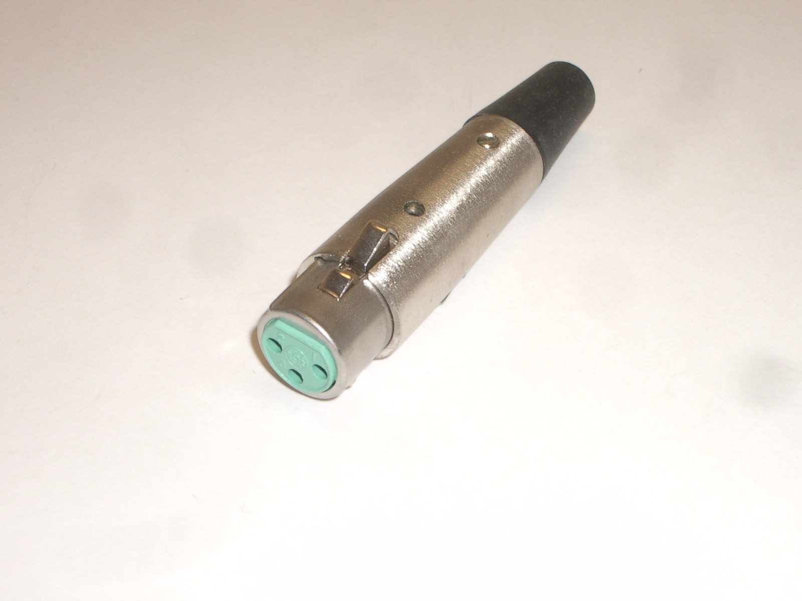 SWITCHCRAFT A3FL 3 PIN XLR FEMALE MICROPHONE CONNECTOR PLUG FOR 1/4″ OD CABLE