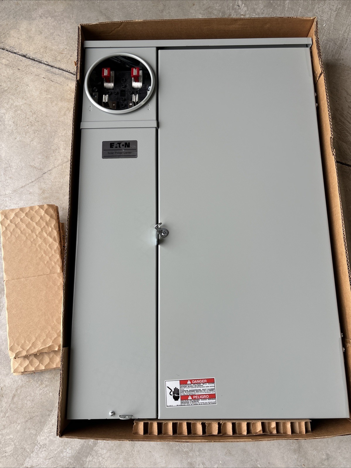 NEW Eaton MBE4040PV200BTS – Solar Rated MB 40/40 200A MCB 200A