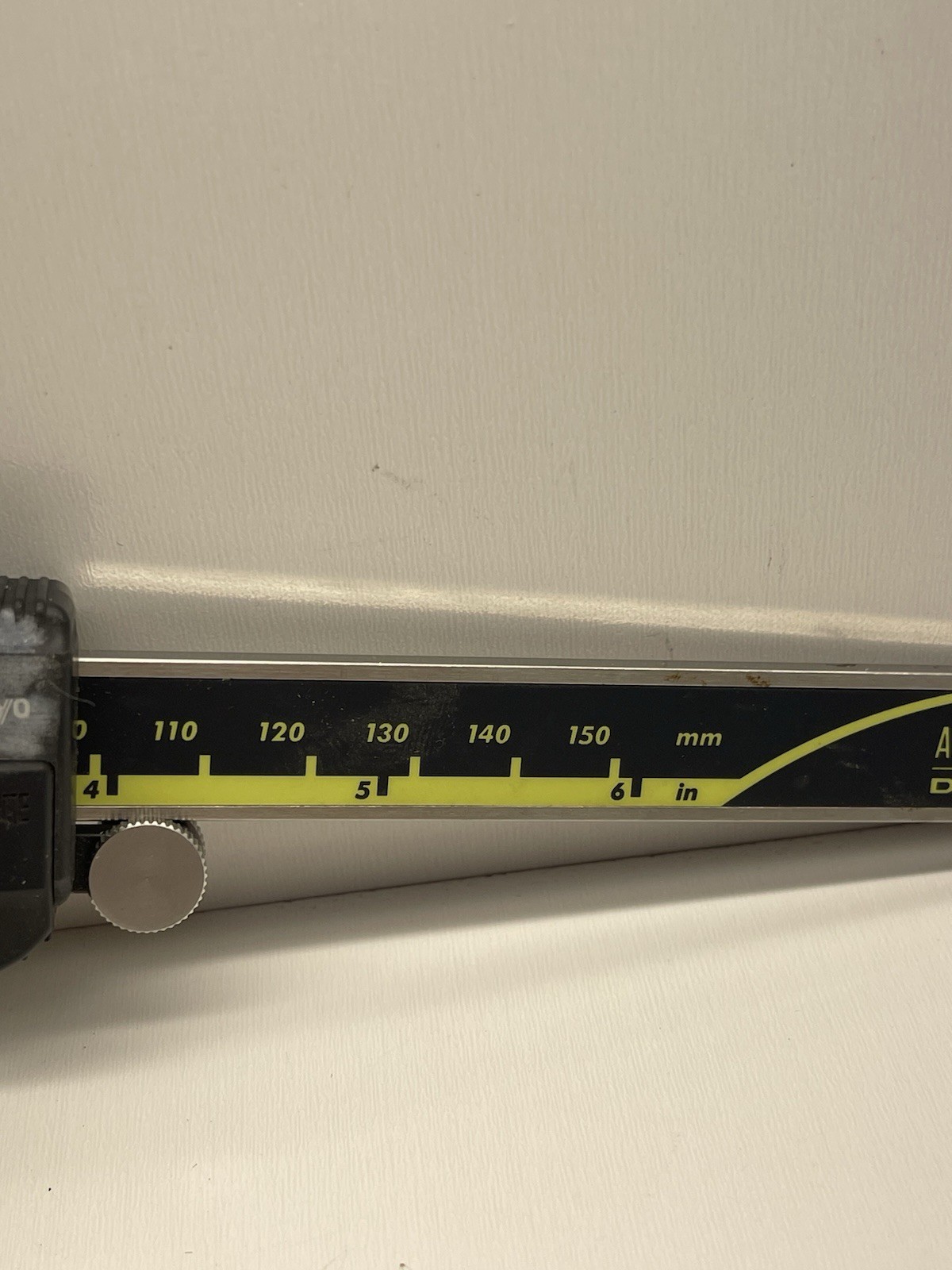Mitutoyo 6in/150mm Digital Caliper 500-196-30 Model No. CD-6″ CS, Made in Japan